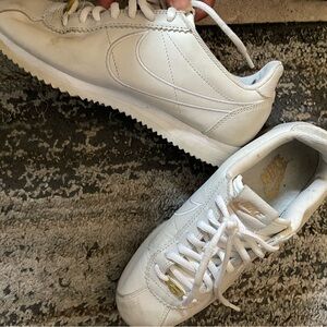 Nike Women's White and Gold Sneakers